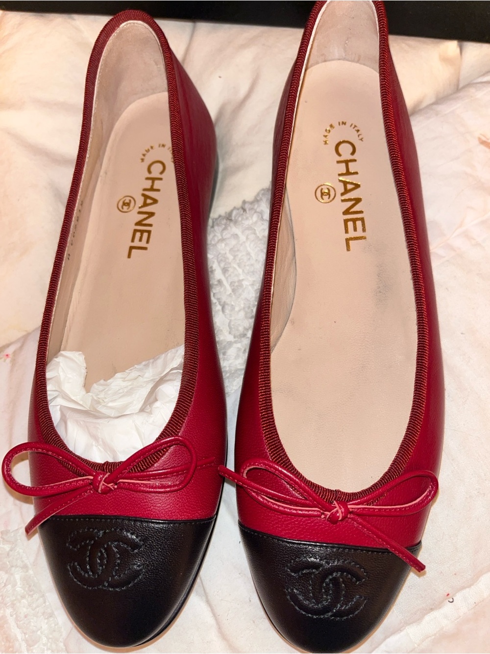 CHANEL 'Ballerines' Rouge et Noir Lambskin Flats - NEVER WORN - Size EU 38.5 - Picture 2 of 16